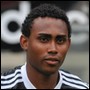 Kanu stays at Anderlecht
